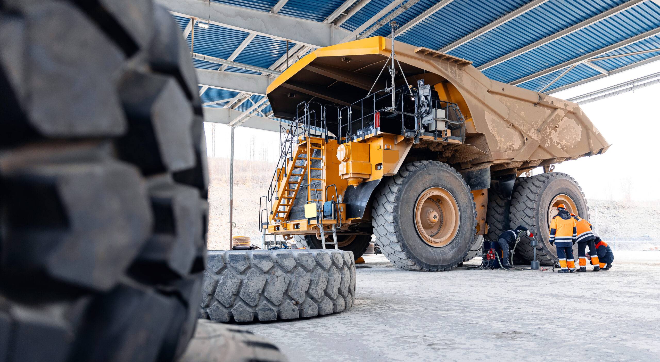 Industrial service and maintenance
